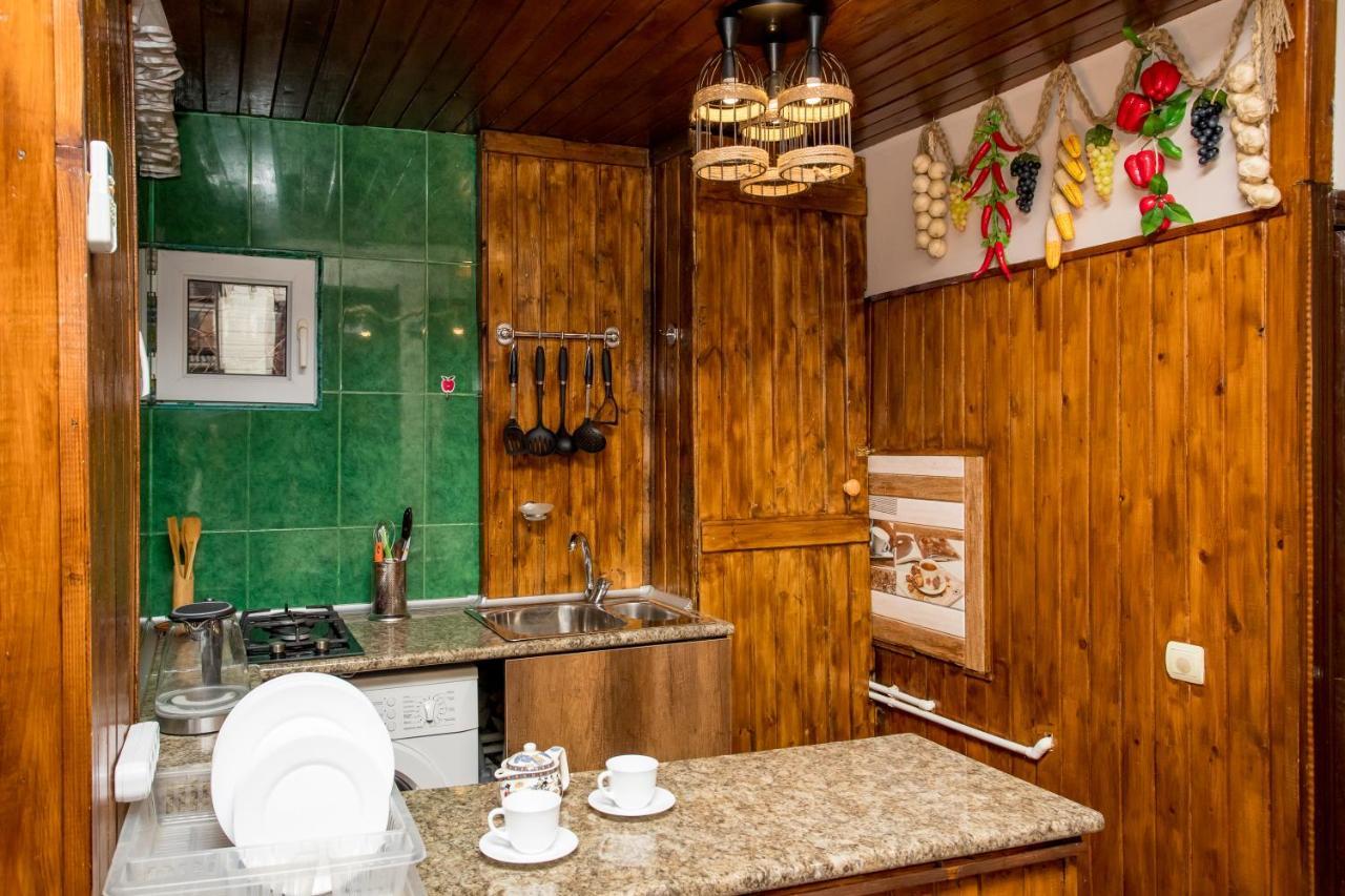 Lovely Apartment ティビリシ エクステリア 写真